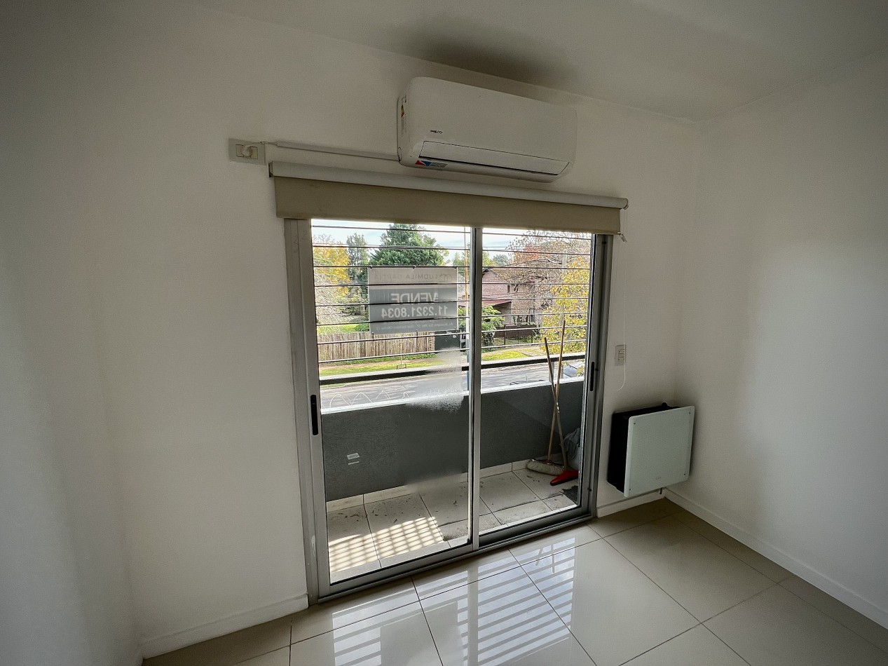 Excelente Departamento 2 Ambientes c/ Balcon al Frente - Cochera Cubierta - Piscina en Don Torcuato