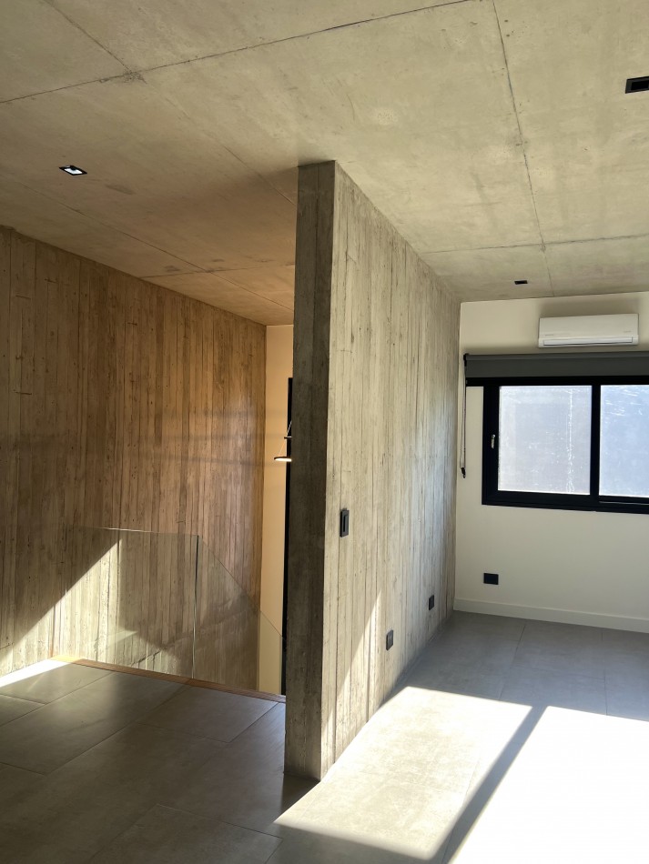 Excelente Casa de Lujo 6 ambientes c/ piscina - parrilla - mastersuite - sauna