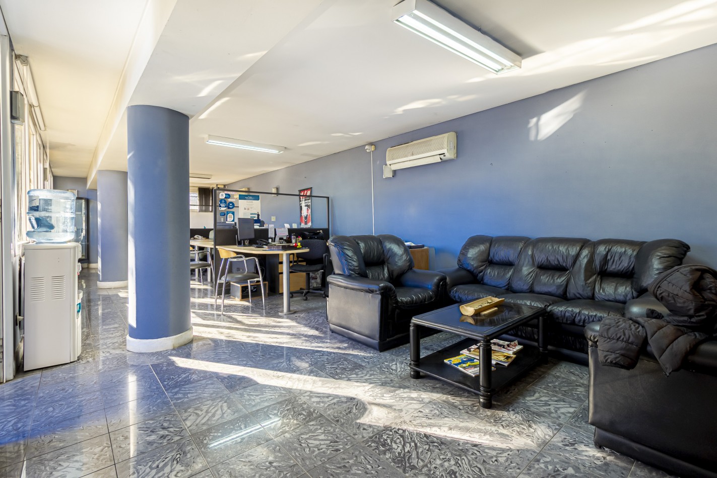 Edificio Comercial Exclusiva en el Corazon de Don Torcuato