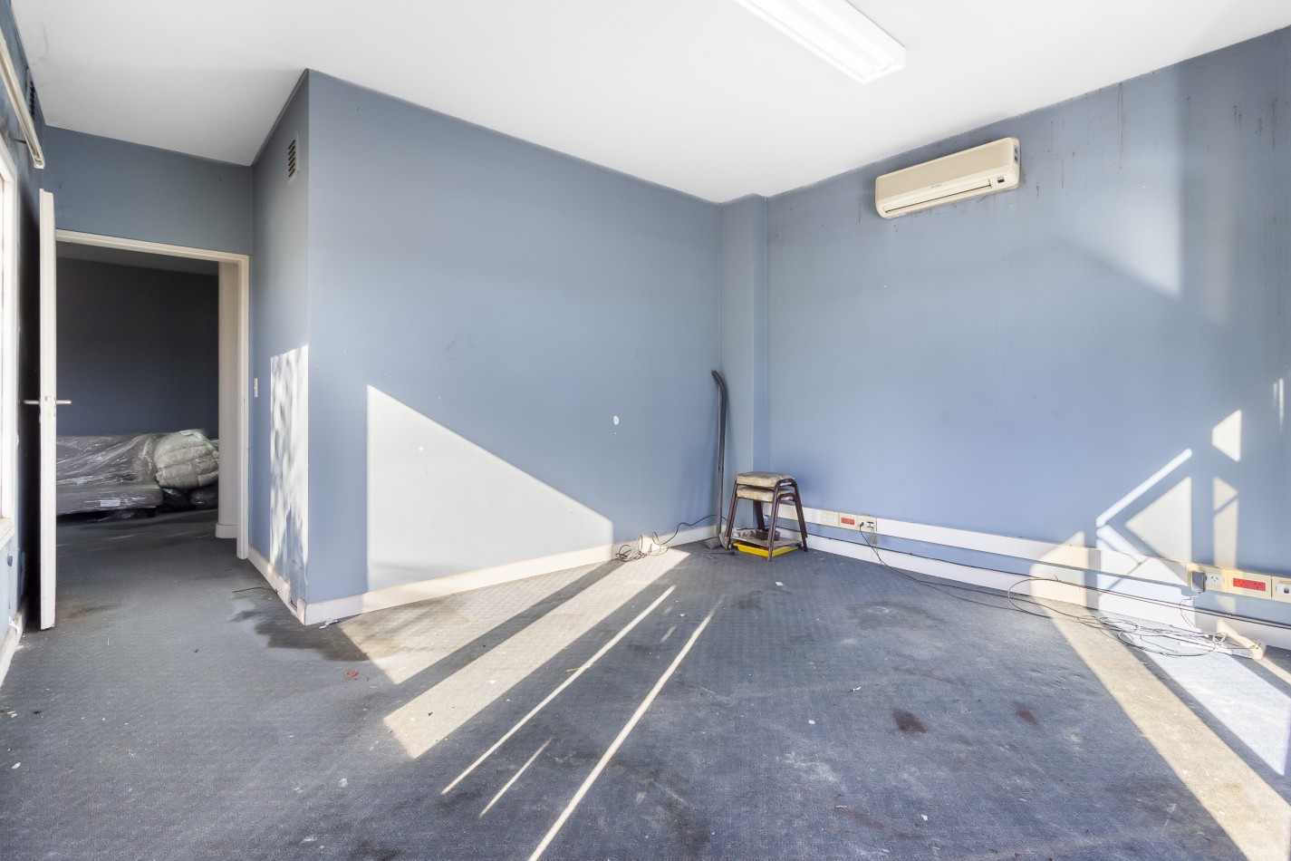 Edificio Comercial Exclusiva en el Corazon de Don Torcuato