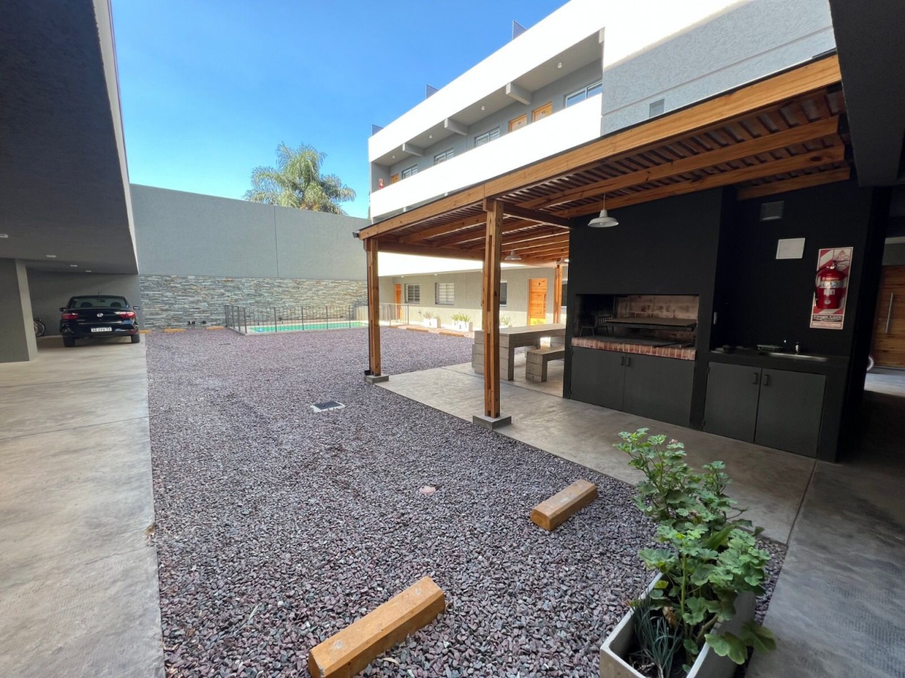 Departamento en Alquiler 3 Ambientes C/ Cochera - Patio - Parrilla - Piscina