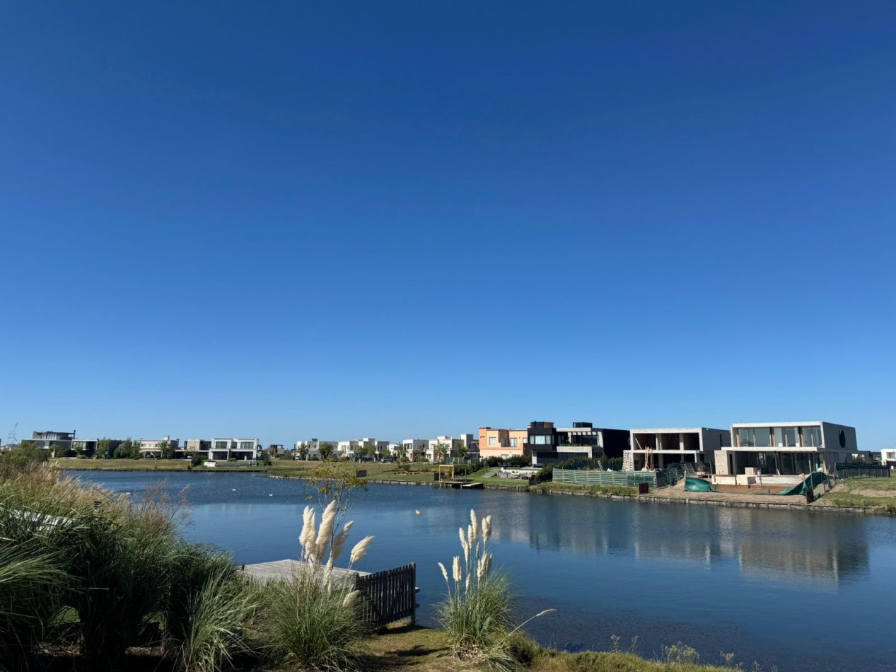 Excelente Terreno Al Lago Principal | Gran Espejo de Agua | Excelentes Accesos