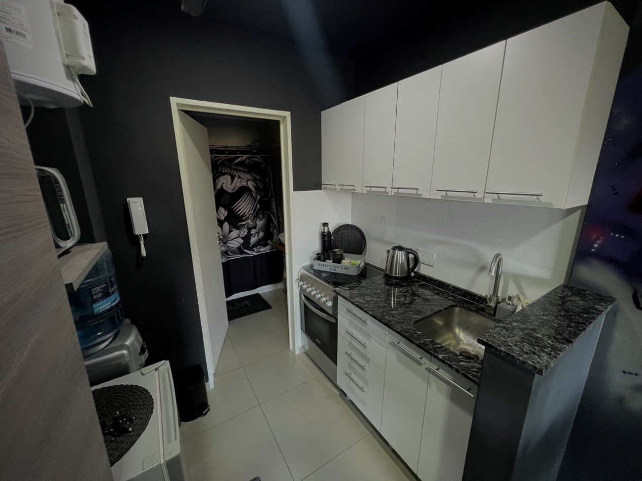 Departamento 1 ambiente con Renta Inmediata c/ Escritura - Balcon - Apto Comercial