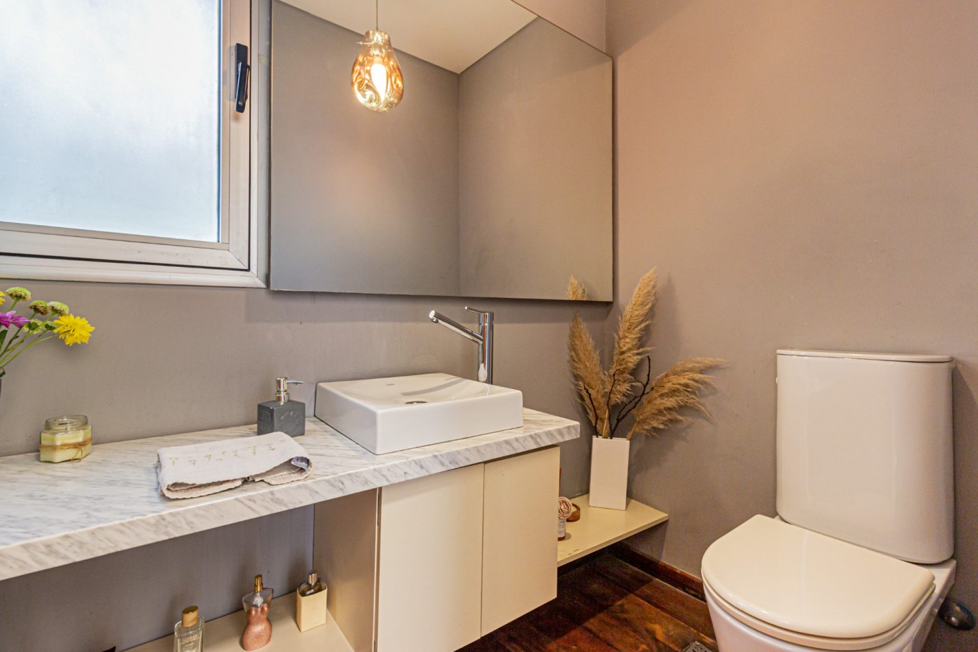 Casa 5 Ambientes | Lote Imperdible | Dep. de Servicio | Talar del Lago I - Excelente Esquina