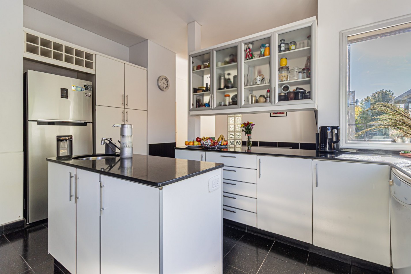 Casa 5 Ambientes | Lote Imperdible | Dep. de Servicio | Talar del Lago I - Excelente Esquina