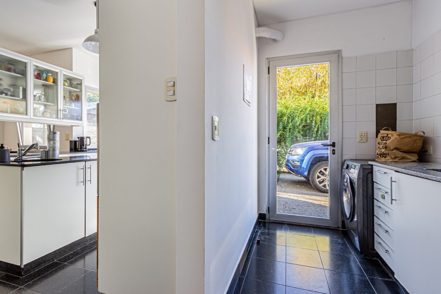 Casa 5 Ambientes | Lote Imperdible | Dep. de Servicio | Talar del Lago I - Excelente Esquina