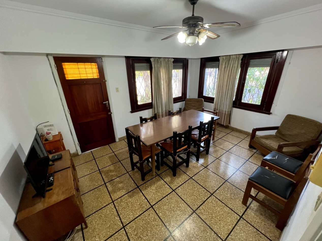 Casa imperdible en esquina | Depto, garaje y taller independientes