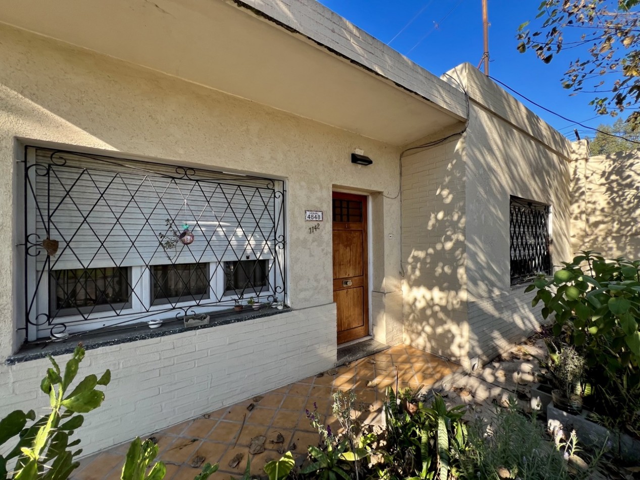 Casa imperdible en esquina | Depto, garaje y taller independientes