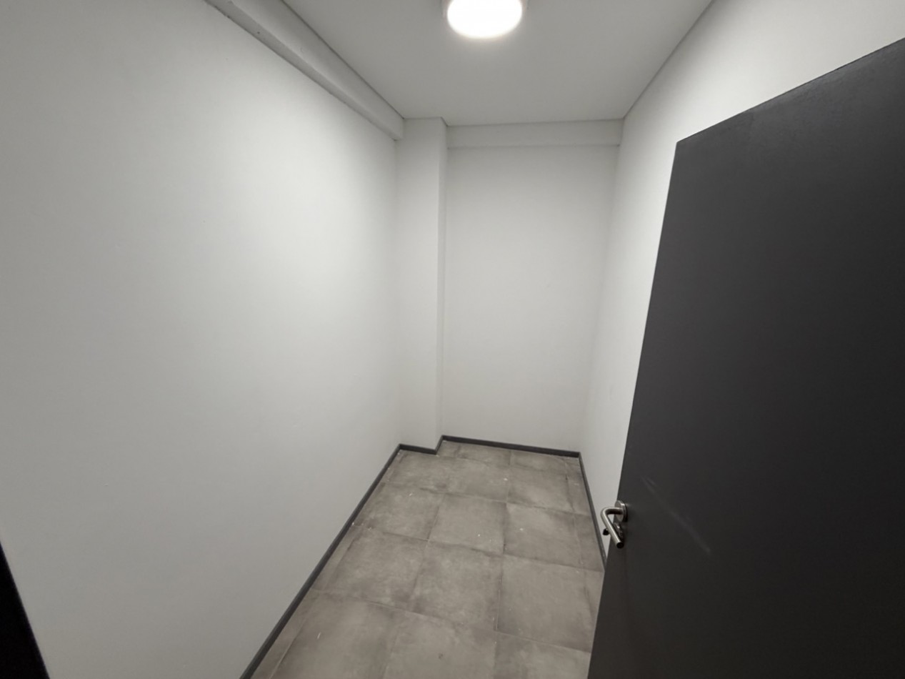 Galpon Industrial Premium a Estrenar | 549 M²cubiertos | Oficinas | Ingreso Para Camiones | Malvinas