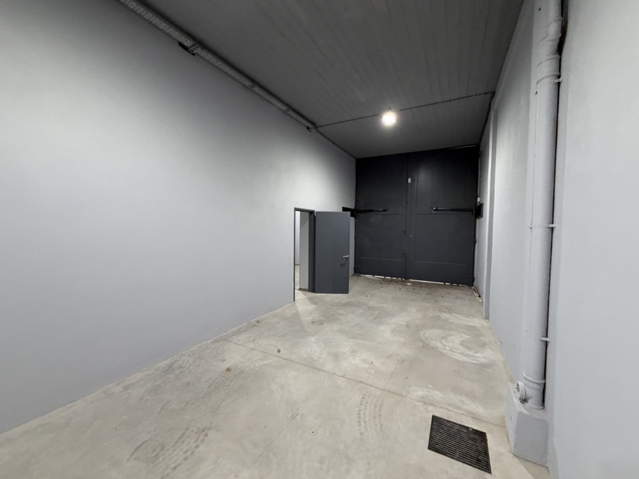 Galpon Industrial Premium a Estrenar | 549 M²cubiertos | Oficinas | Ingreso Para Camiones | Malvinas
