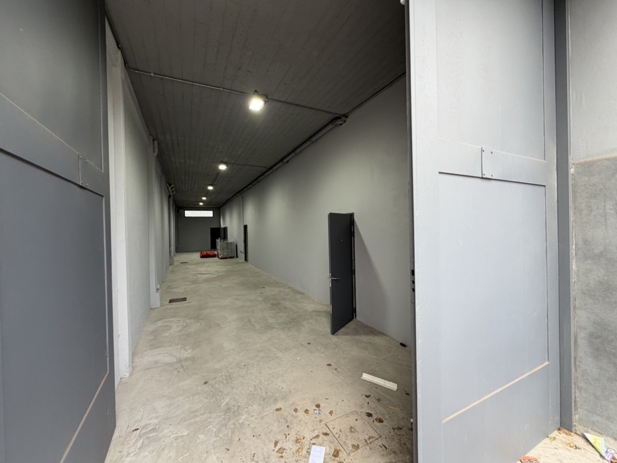 Galpon Industrial Premium a Estrenar | 549 M²cubiertos | Oficinas | Ingreso Para Camiones | Malvinas