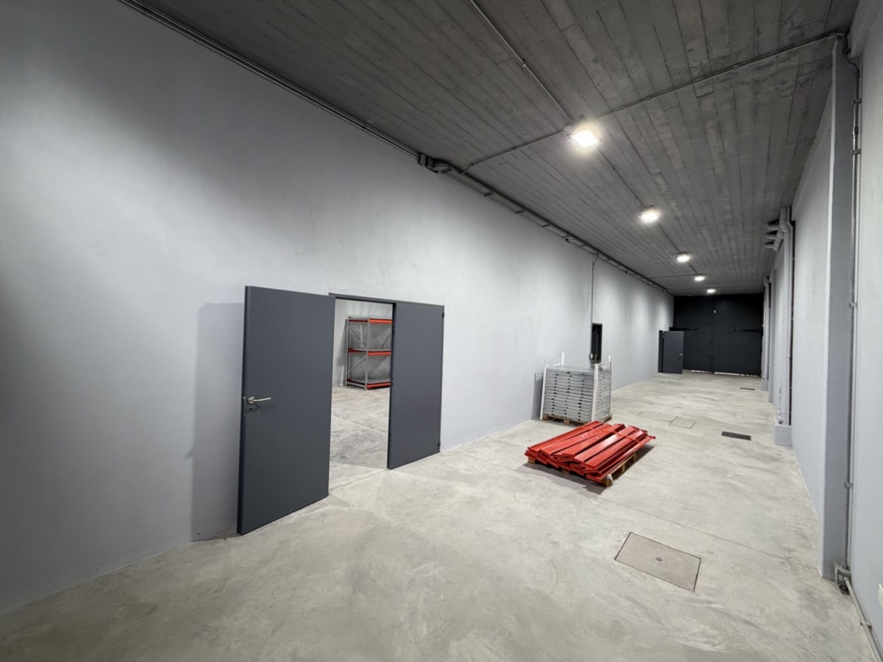 Galpon Industrial Premium a Estrenar | 549 M²cubiertos | Oficinas | Ingreso Para Camiones | Malvinas