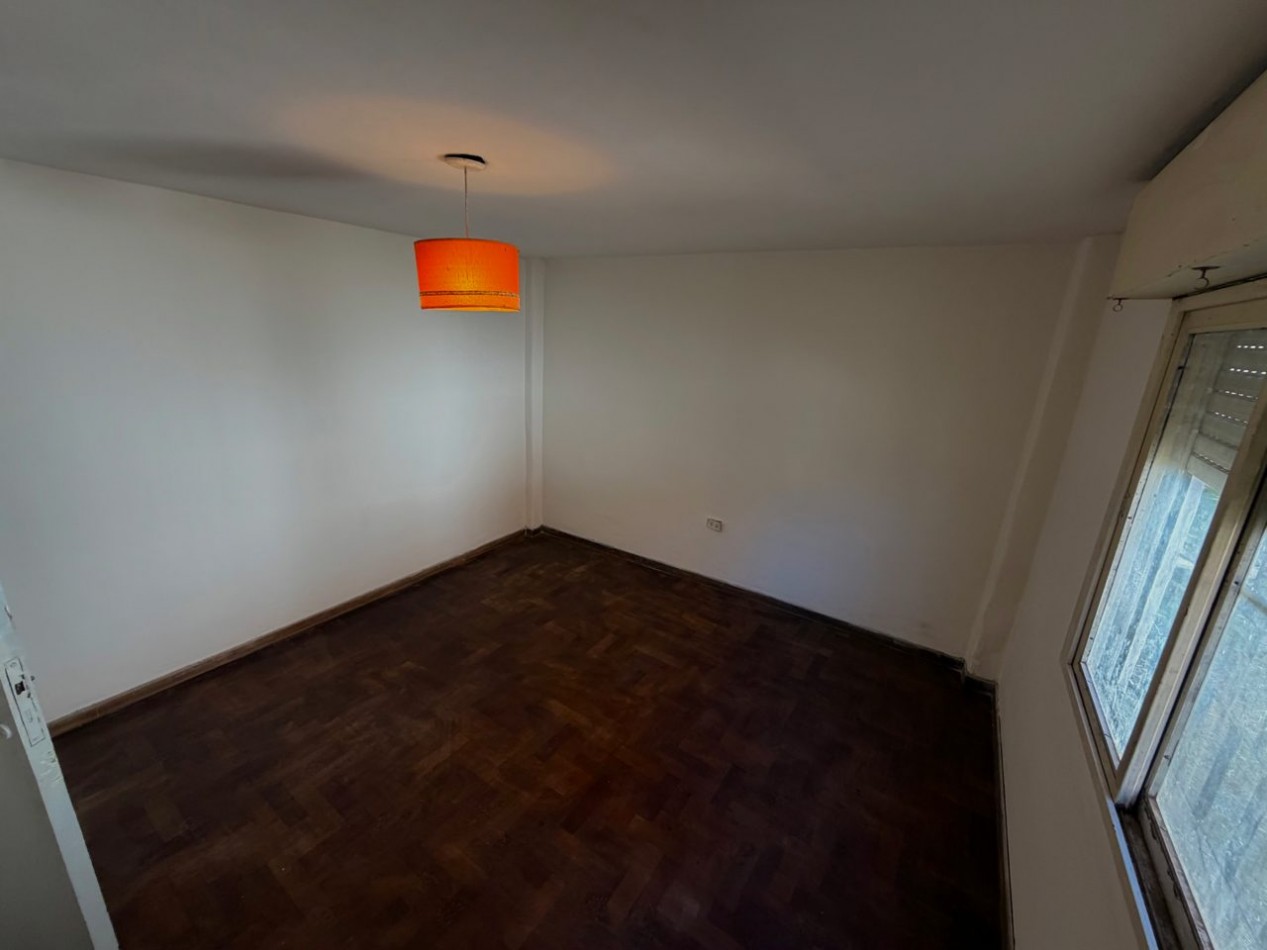 Oportunidad Real | Casa con Terreno Propio | Construccion Solida | Gran Proyeccion | Lavadero