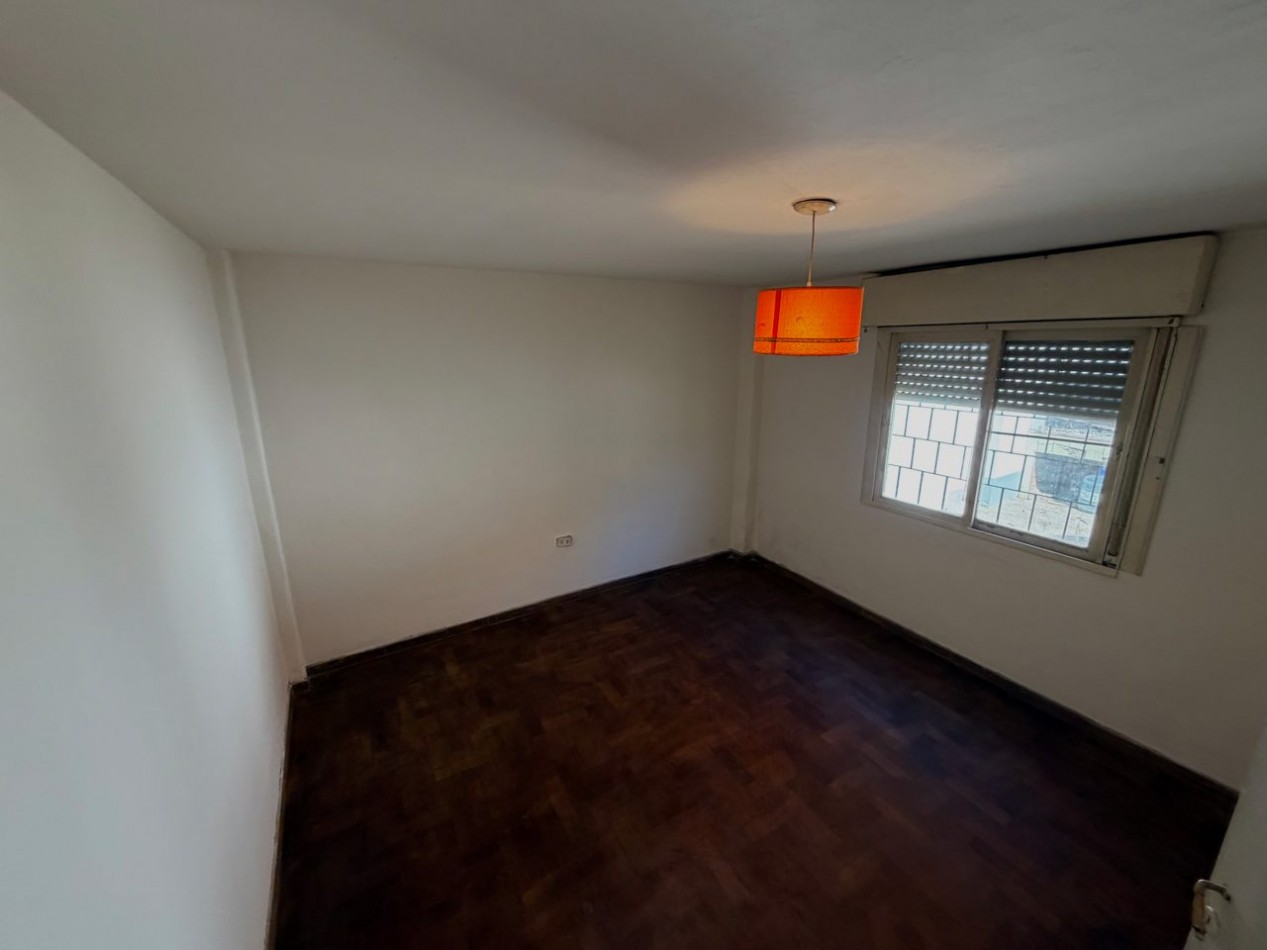 Oportunidad Real | Casa con Terreno Propio | Construccion Solida | Gran Proyeccion | Lavadero