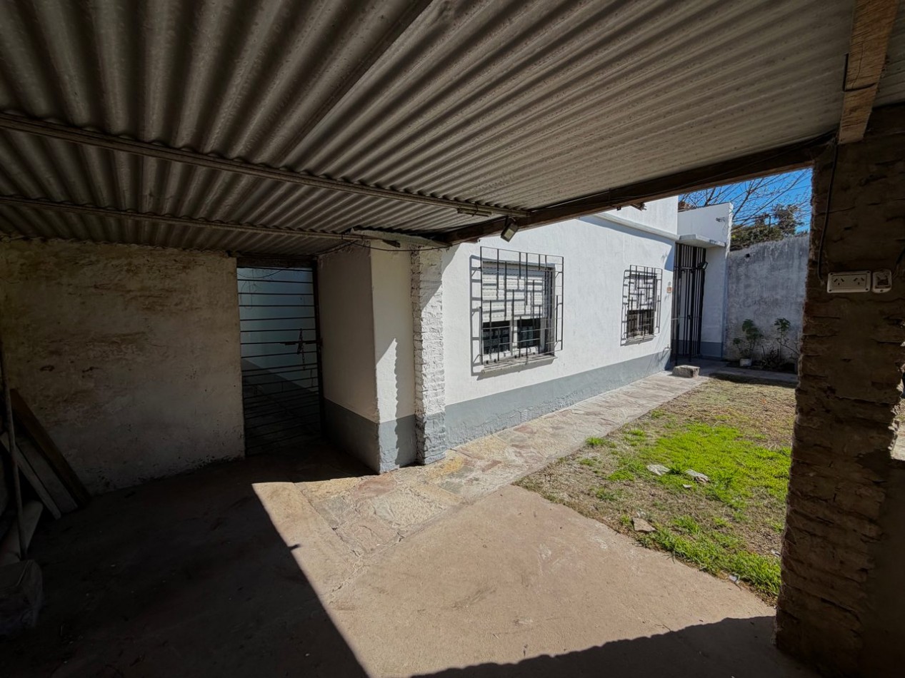 Oportunidad Real | Casa con Terreno Propio | Construccion Solida | Gran Proyeccion | Lavadero