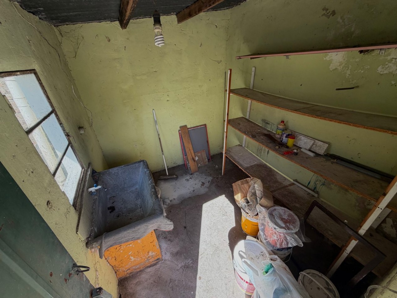 Oportunidad Real | Casa con Terreno Propio | Construccion Solida | Gran Proyeccion | Lavadero