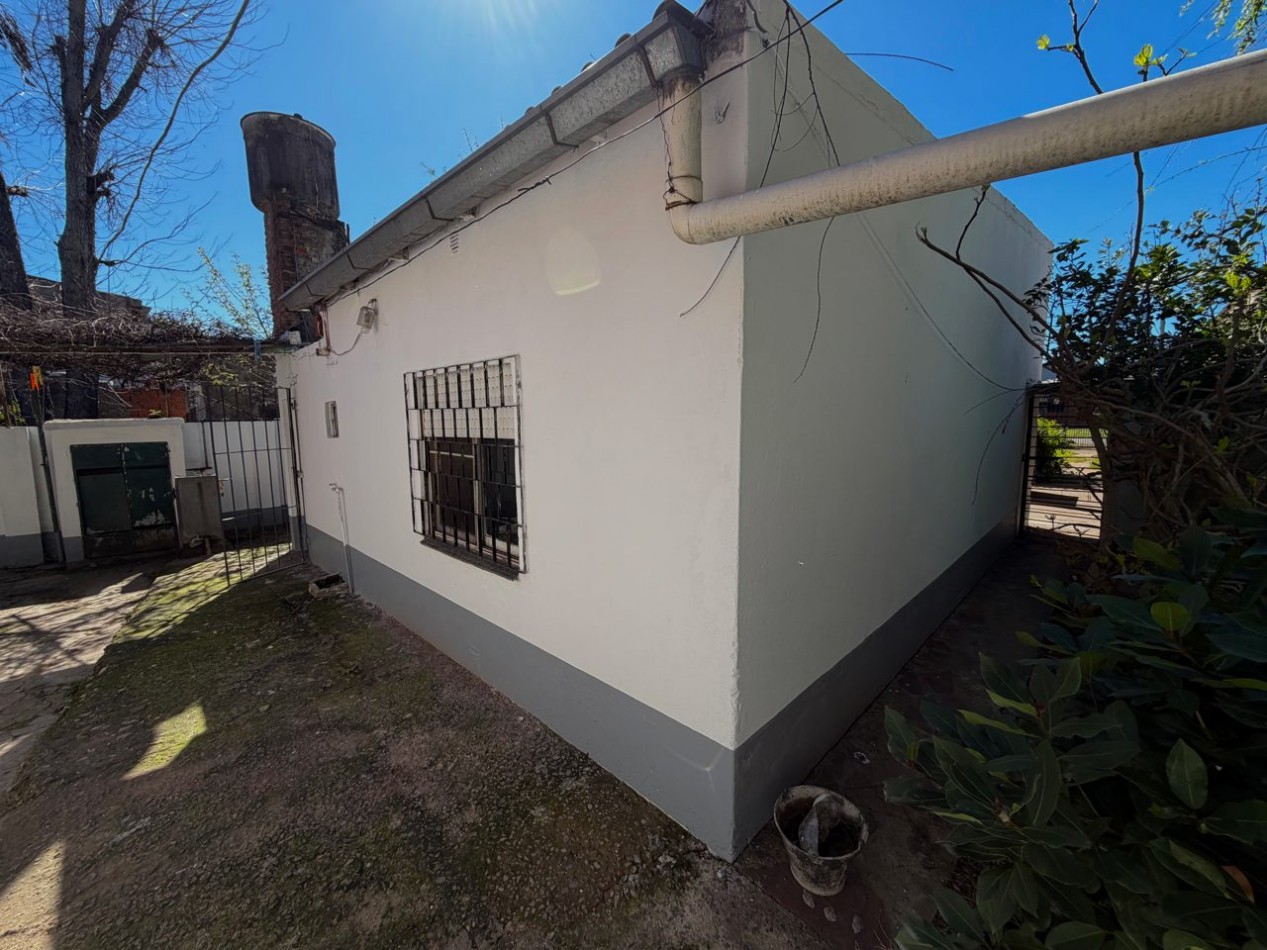 Oportunidad Real | Casa con Terreno Propio | Construccion Solida | Gran Proyeccion | Lavadero
