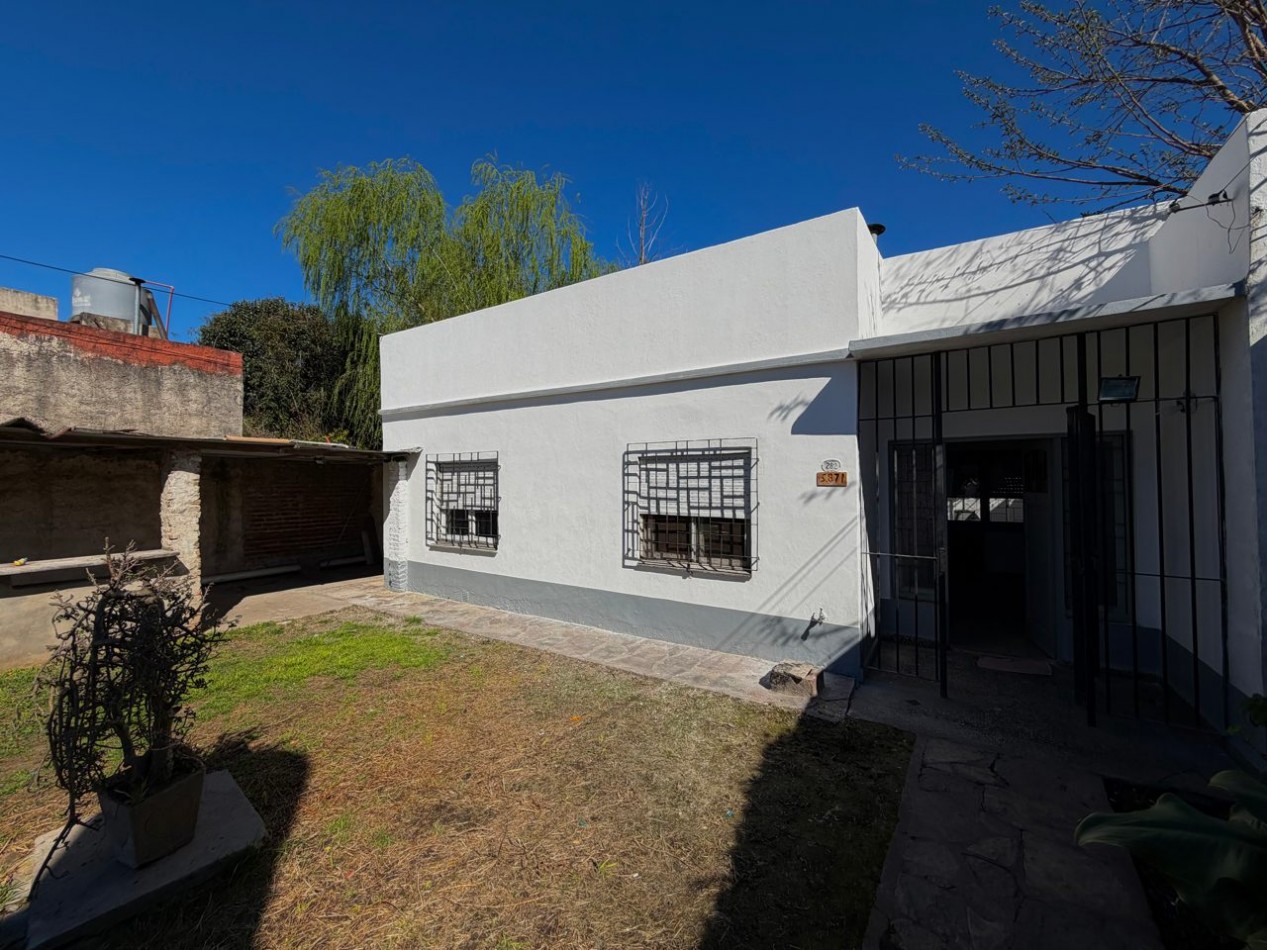 Oportunidad Real | Casa con Terreno Propio | Construccion Solida | Gran Proyeccion | Lavadero