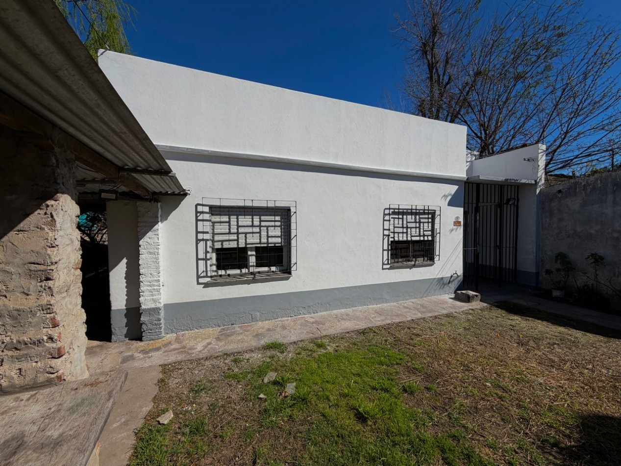 Oportunidad Real | Casa con Terreno Propio | Construccion Solida | Gran Proyeccion | Lavadero