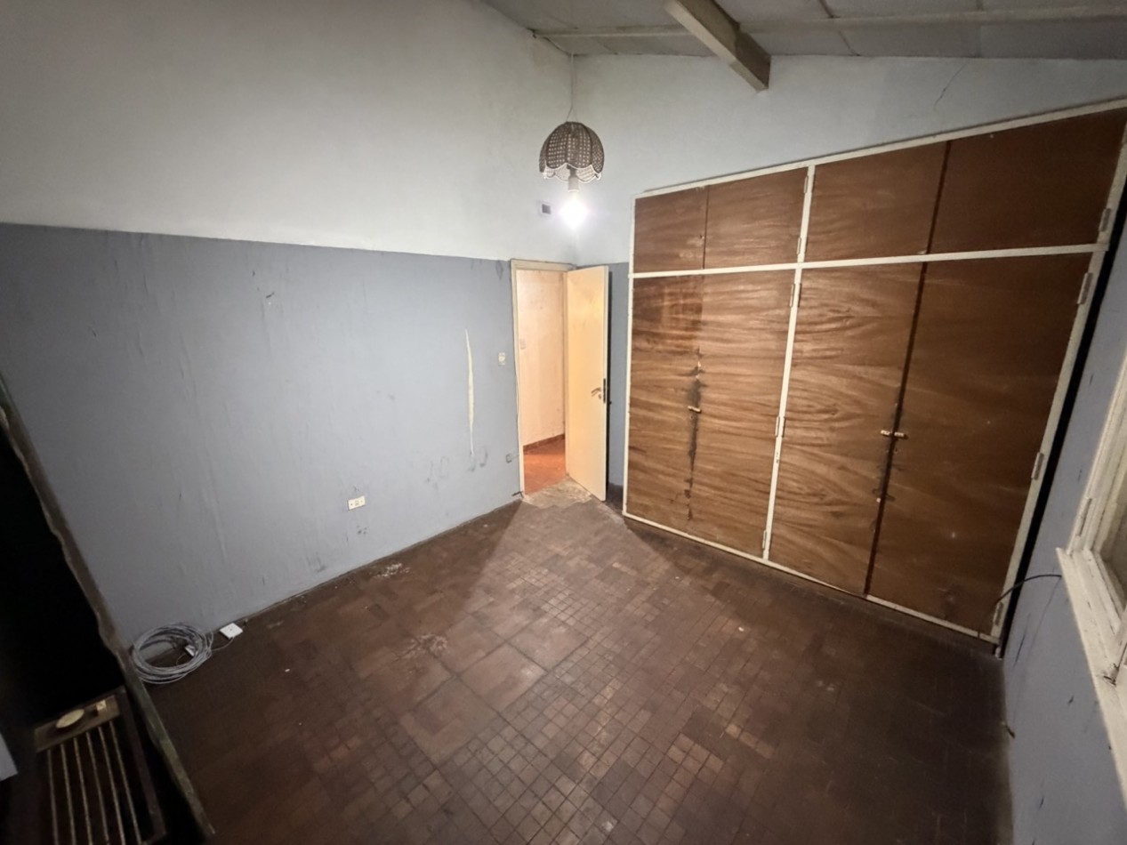 Terreno 800 m² con Dos Construcciones a Reciclar a Cuadras de Panamericana — Potencial Multifamiliar