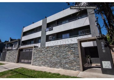 Departamento en Alquiler 3 Ambientes C/ Cochera - Patio - Parrilla - Piscina